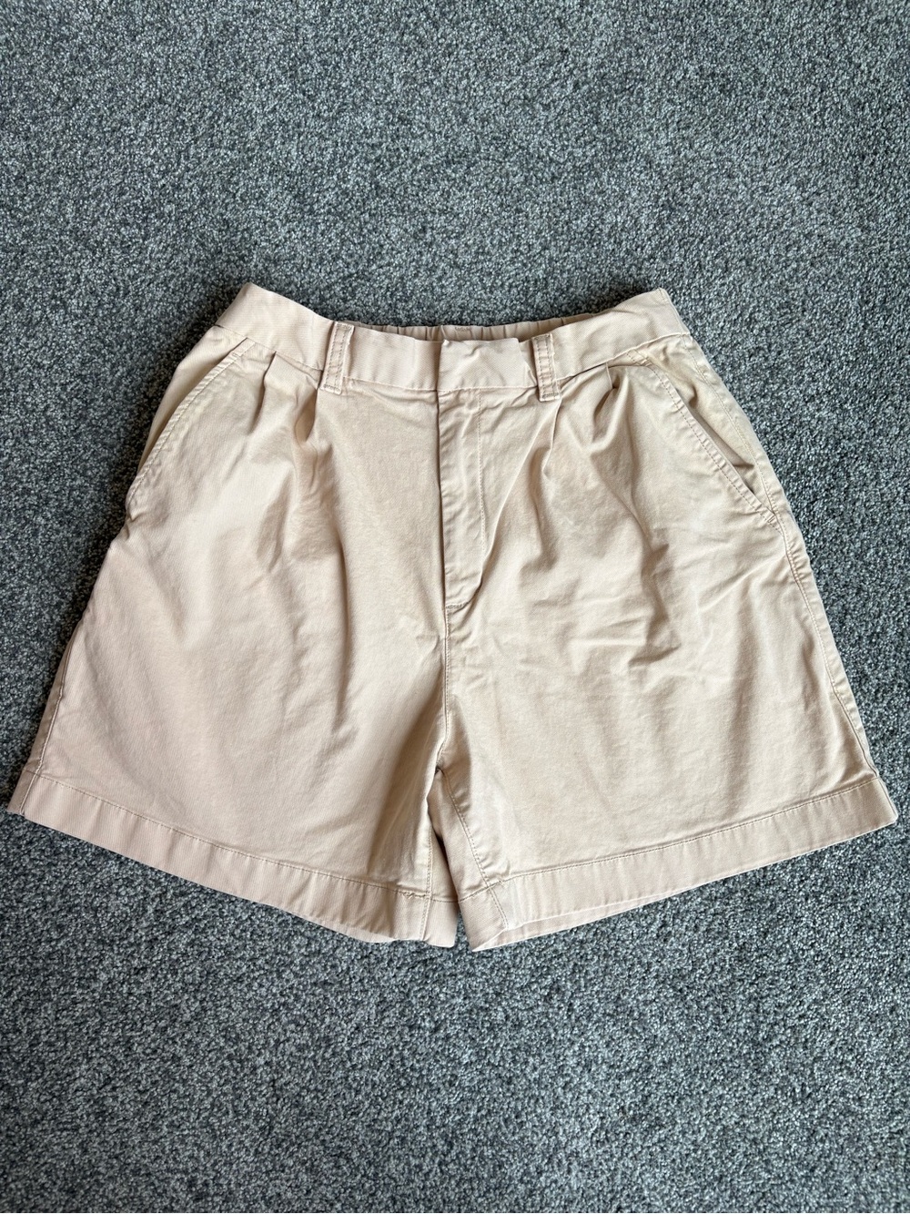 Gap Khaki Tan Shorts High Rise 5" Inseam Chessy 90s Butter Mom size 6